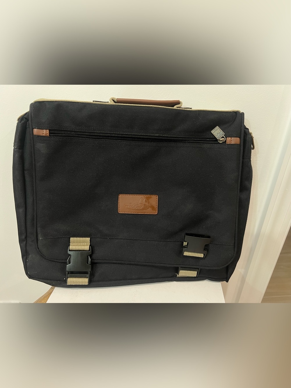 VNTGE new North West Expandable Laptop Messenger Bag/Laptop Case McDonald’s Logo